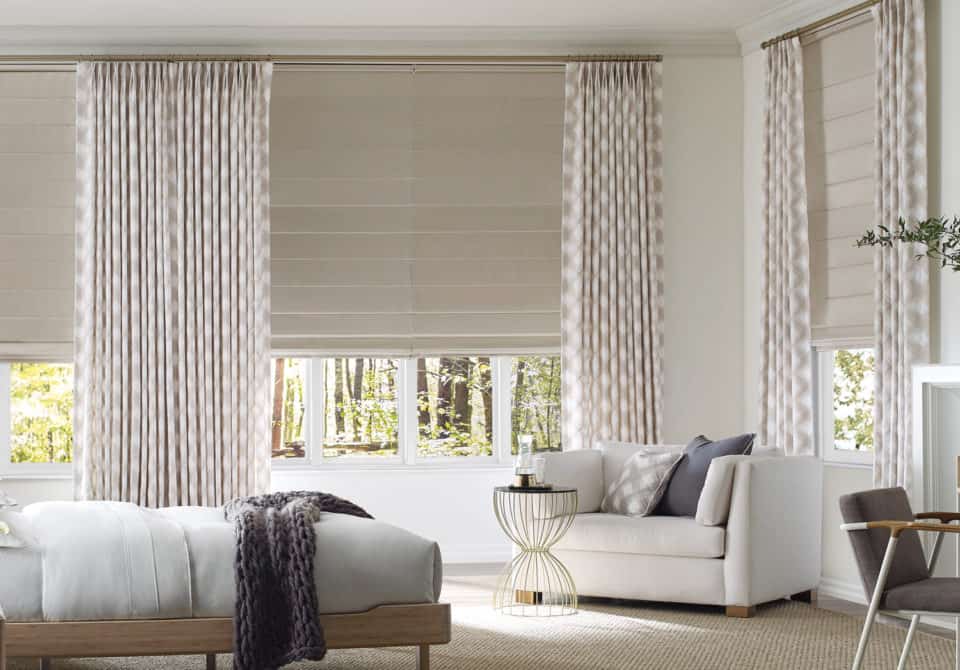 7 Unique Advantages of Using Roman Shades for Window Covering